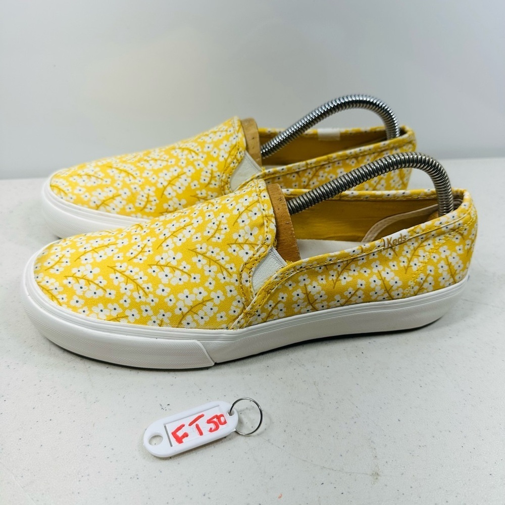 Yellow Floral Kids Slip-On Shoes size 9